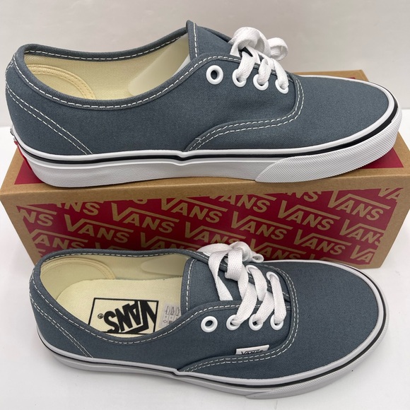 Vans Men’s Authentic Color Theory Stormy Weather
VN000EGARV2 Sneakers - Picture 5 of 16